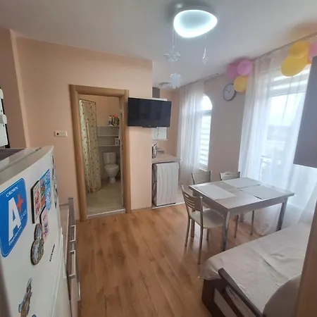 на свидание с морем Apartman *
